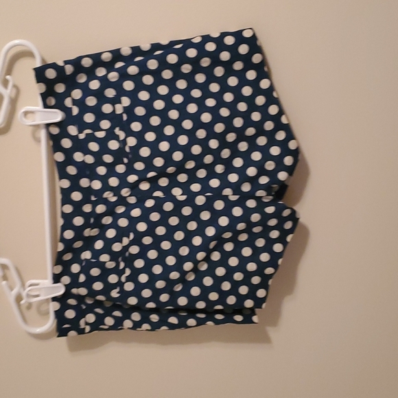 Jcrew brand navy blue and white polka dot shorts - Picture 4 of 4